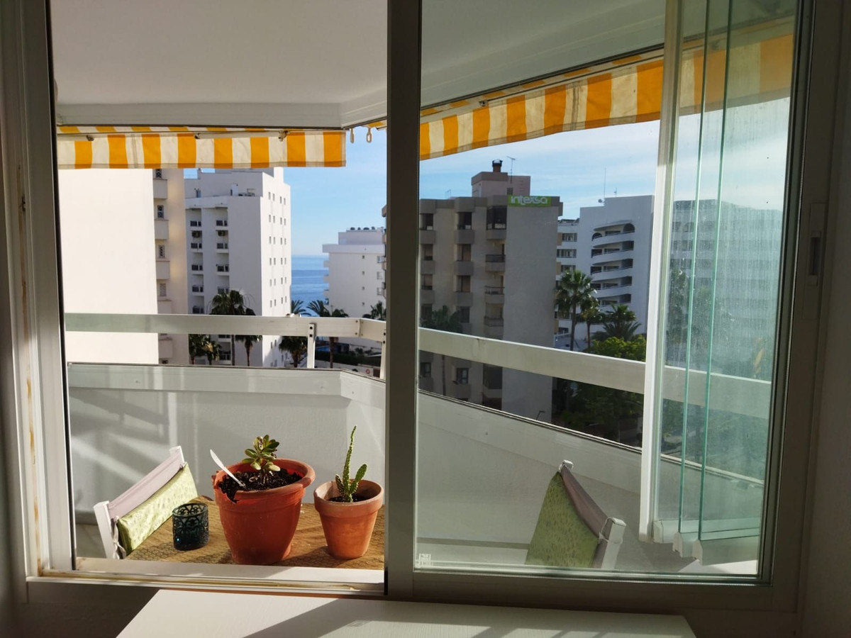 Apartment (Middle Floor Apartment) in Marbella, Málaga