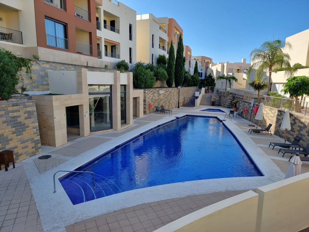 Apartment (Ground Floor Apartment) in Altos de los Monteros, Málaga