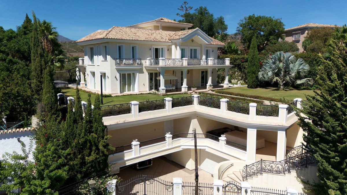 House (Detached Villa) in El Rosario, Málaga